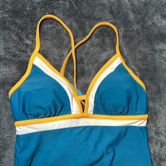 New Cupshe Keyhole Colorblock One-Piece size Small - Picture 5 of 8